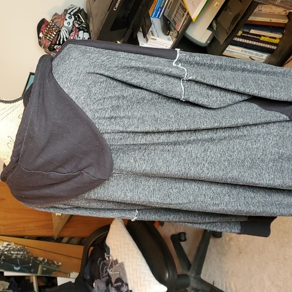Maurices size 1 black/gray pullover hoodie - Picture 6 of 16